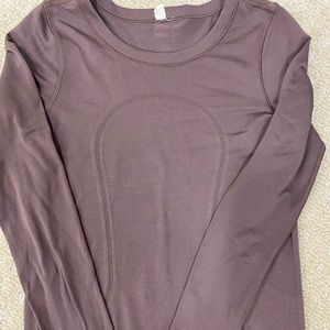 Lululemon- Swiftly long sleeve shirt
